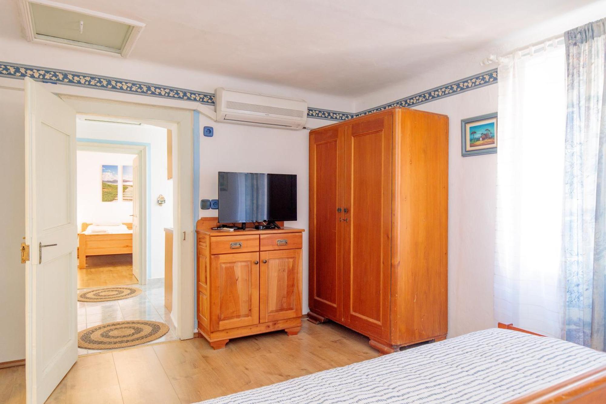 Apartment Villa Marija, Pinezici Krk Town Buitenkant foto