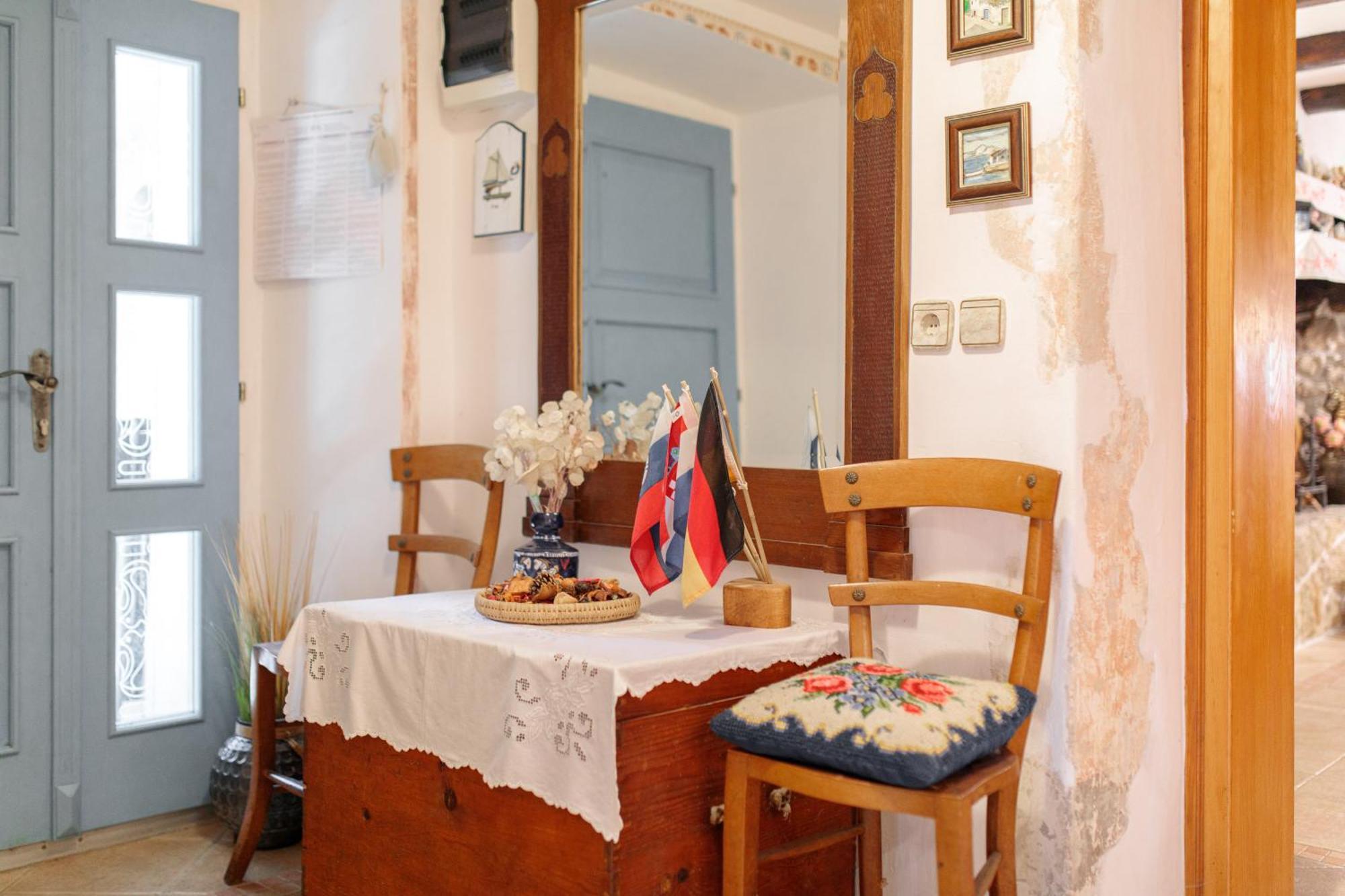 Apartment Villa Marija, Pinezici Krk Town Buitenkant foto