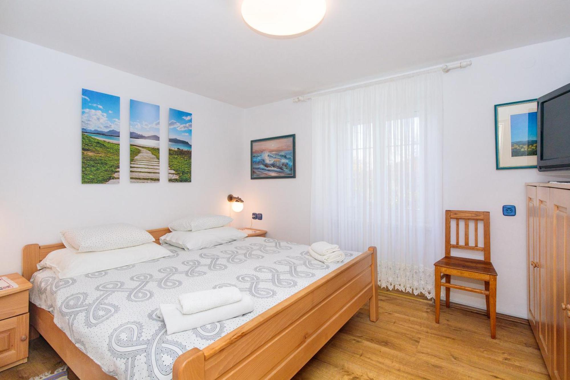 Apartment Villa Marija, Pinezici Krk Town Buitenkant foto